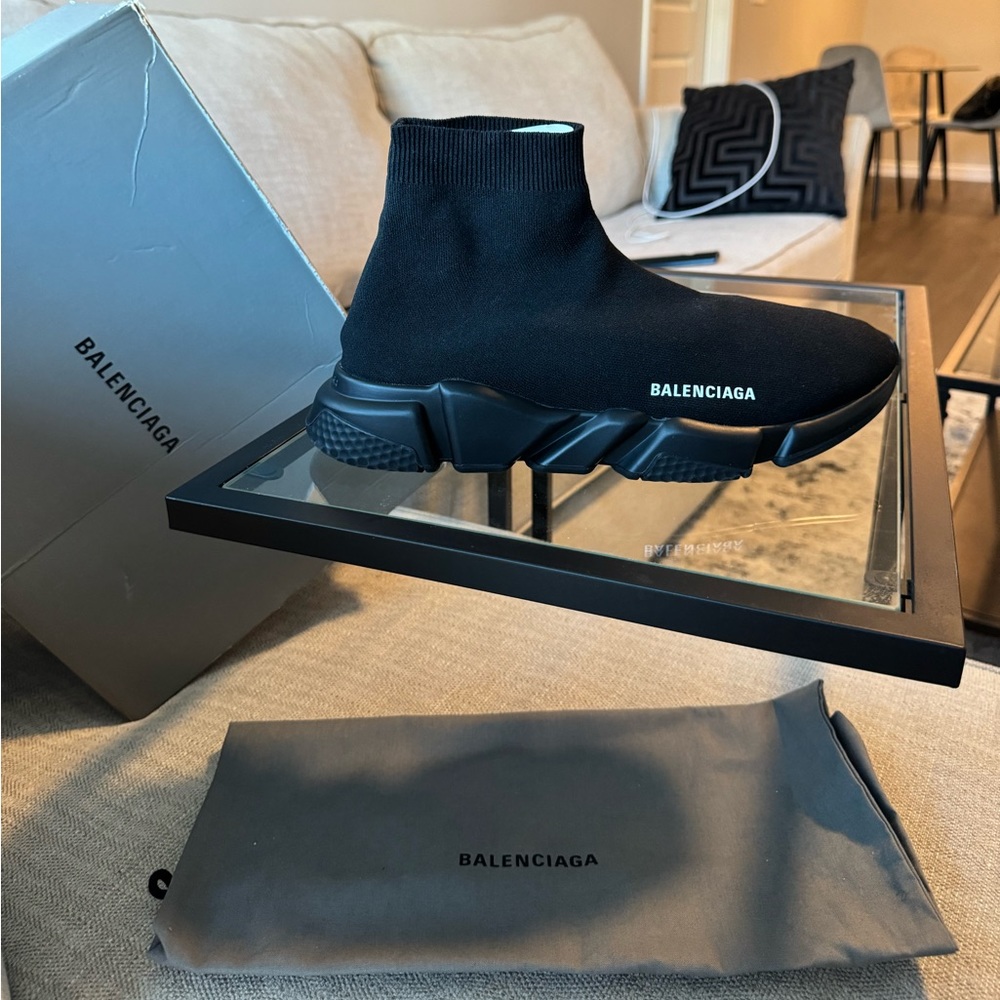 Balenciaga Men’s speed knit sneaker
